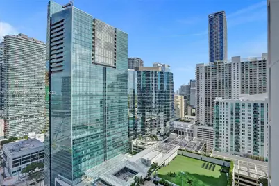 170 SE 14th St #2907, Miami, FL 33131 - Photo 1