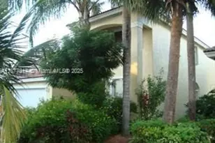 7733 NW 17th Ct, Pembroke Pines, FL 33024 - Photo 2