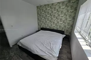 1345 Pennsylvania Ave, Miami Beach, FL 33139 - Photo 12