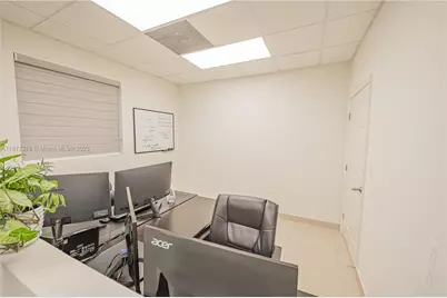 20810 W Dixie Hwy Ag Hwy, Miami, FL 33180 - Photo 12