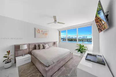 3 Island Ave #10D, Miami Beach, FL 33139 - Photo 10