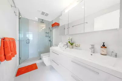 3 Island Ave #10D, Miami Beach, FL 33139 - Photo 12