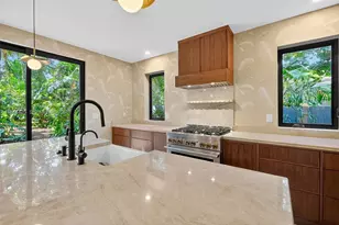 2330 Overbrook St, Coconut Grove, FL 33133 - Photo 12