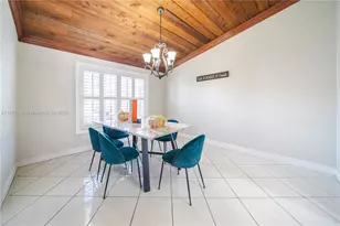 7354 NW 49th Ct, Lauderhill, FL 33319 - Photo 6