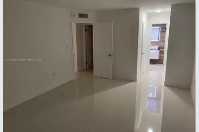 2801 NE 183rd St #1909W, Aventura, FL 33160 - Photo 12