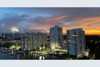 2801 NE 183rd St #1909W, Aventura, FL 33160 - Photo 2
