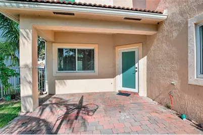 1874 NW 74th Way, Pembroke Pines, FL 33024 - Photo 4