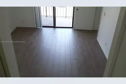 752 Executive Center Dr #25, West Palm Beach, FL 33401 - Photo 4