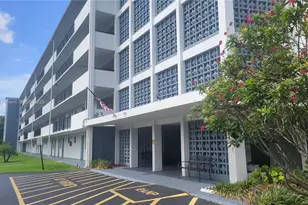 950 Hillcrest Dr, Hollywood, FL 33021 - Photo 2