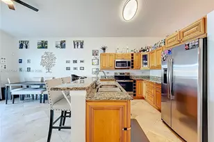 2058 SW 175th Ave, Miramar, FL 33029 - Photo 10