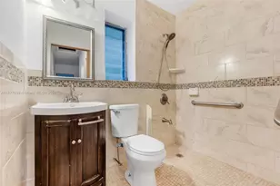 20400 NE 14th Ave, Miami, FL 33179 - Photo 18