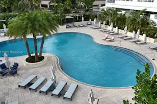 300 South Pointe Dr, Miami Beach, FL 33139 - Photo 30