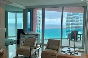 300 South Pointe Dr, Miami Beach, FL 33139 - Photo 2