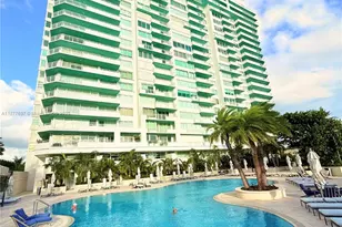 300 South Pointe Dr, Miami Beach, FL 33139 - Photo 26