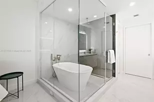 700 NE 24th St, Miami, FL 33137 - Photo 20