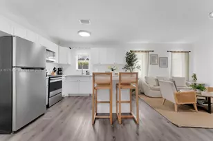 180 NW 69th St, Miami, FL 33150 - Photo 12