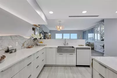 2404 Harbour Cove Dr, Hutchinson Island, FL 34949 - Photo 12