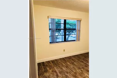 [Address not provided], West Palm Beach, FL 33411 - Photo 12