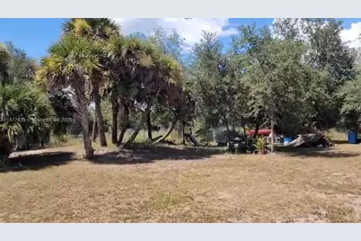 320 S Trebol Street, Clewiston, FL 33440 - Photo 18