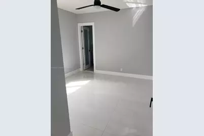 150 NE 169th Ter, North Miami Beach, FL 33162 - Photo 30