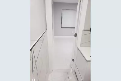 150 NE 169th Ter, North Miami Beach, FL 33162 - Photo 44