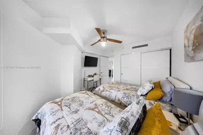 6301 Collins Ave #2107, Miami Beach, FL 33141 - Photo 22