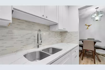 16900 NE 14th Ave #204, Miami, FL 33162 - Photo 10