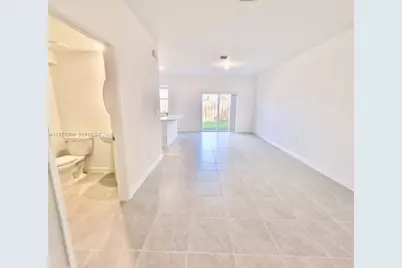 12517 NW 23rd Pl, Miami, FL 33167 - Photo 4