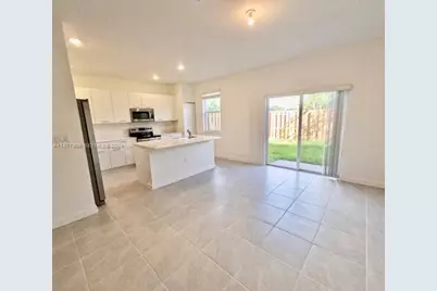 12517 NW 23rd Pl, Miami, FL 33167 - Photo 2