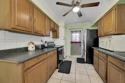 1412 NW 63rd Ave, Margate, FL 33063 - Photo 10