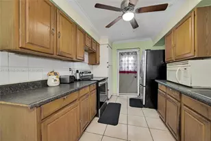 1412 NW 63rd Ave, Margate, FL 33063 - Photo 10