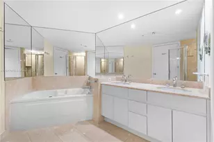 848 Brickell Key Dr, Miami, FL 33131 - Photo 24