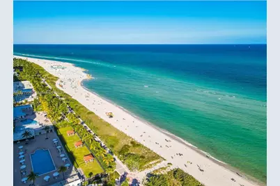 2555 Collins Ave #2200, Miami Beach, FL 33140 - Photo 4