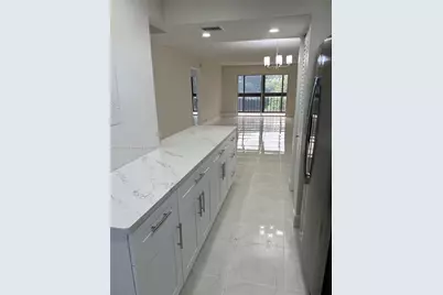5900 NW 44th St #405, Lauderhill, FL 33319 - Photo 6