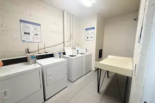 6125 W 20th Ave, Hialeah, FL 33012 - Photo 14