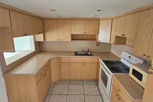 6125 W 20th Ave, Hialeah, FL 33012 - Photo 4