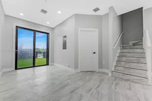 1962 NW 107th St, Miami, FL 33167 - Photo 6