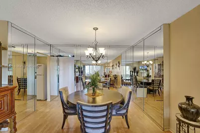 4001 Hillcrest Dr #403, Hollywood, FL 33021 - Photo 6