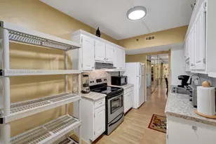 4001 Hillcrest Dr, Hollywood, FL 33021 - Photo 18