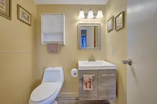 4001 Hillcrest Dr, Hollywood, FL 33021 - Photo 22