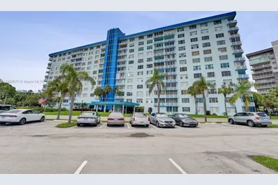 4001 Hillcrest Dr #403, Hollywood, FL 33021 - Photo 1