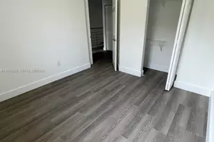 5725 NW 114th Path, Doral, FL 33178 - Photo 10