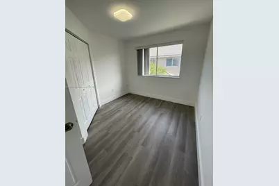 5725 NW 114th Path #106, Doral, FL 33178 - Photo 12