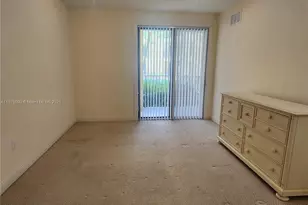 2351 Lakeview Dr, Sebring, FL 33875 - Photo 14