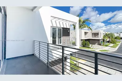 10050 NW 74th Ter, Doral, FL 33178 - Photo 58