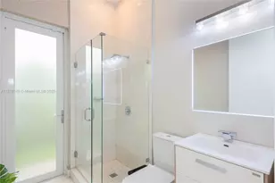 10050 NW 74th Terrace, Doral, FL 33178 - Photo 26