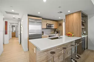 16385 Biscayne Blvd, North Miami Beach, FL 33160 - Photo 2