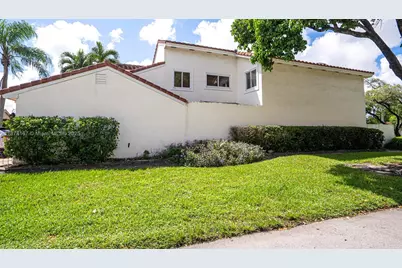 17352 NW 61st Ct S, Hialeah, FL 33015 - Photo 54