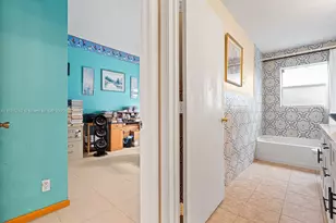 1101 NW 162nd Ave, Pembroke Pines, FL 33028 - Photo 24