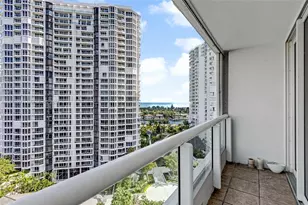 21055 NE Yacht Club Dr, Aventura, FL 33180 - Photo 14